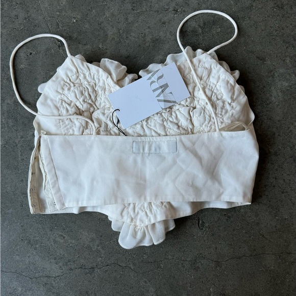 Heart Shaped Ruffle Tank Top - Picture 2 of 4